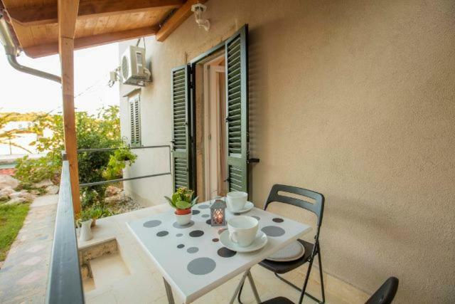 Season4All Apartments Mali Lošinj Exteriör bild