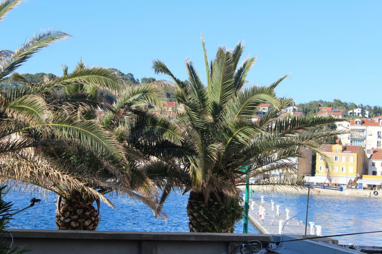 Season4All Apartments Mali Lošinj Exteriör bild