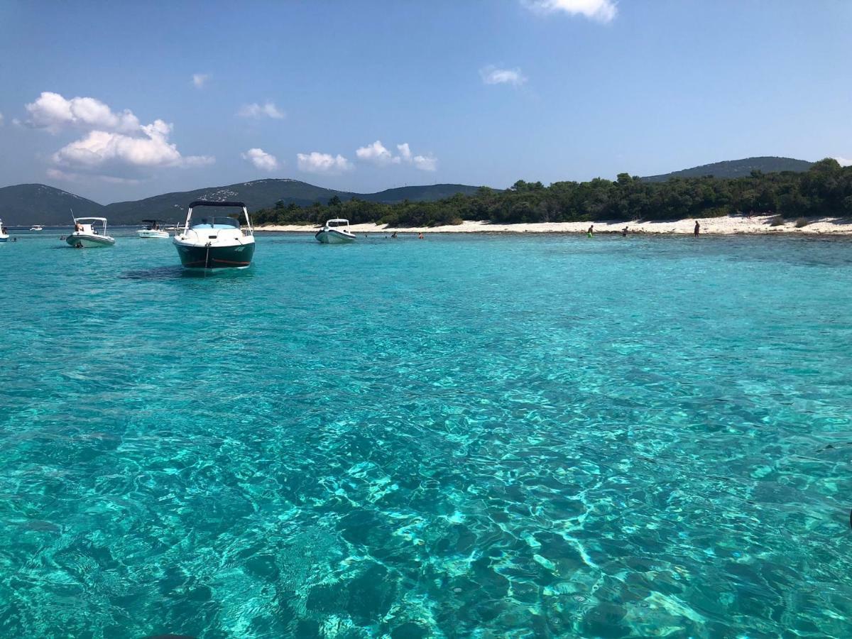 Season4All Apartments Mali Lošinj Exteriör bild